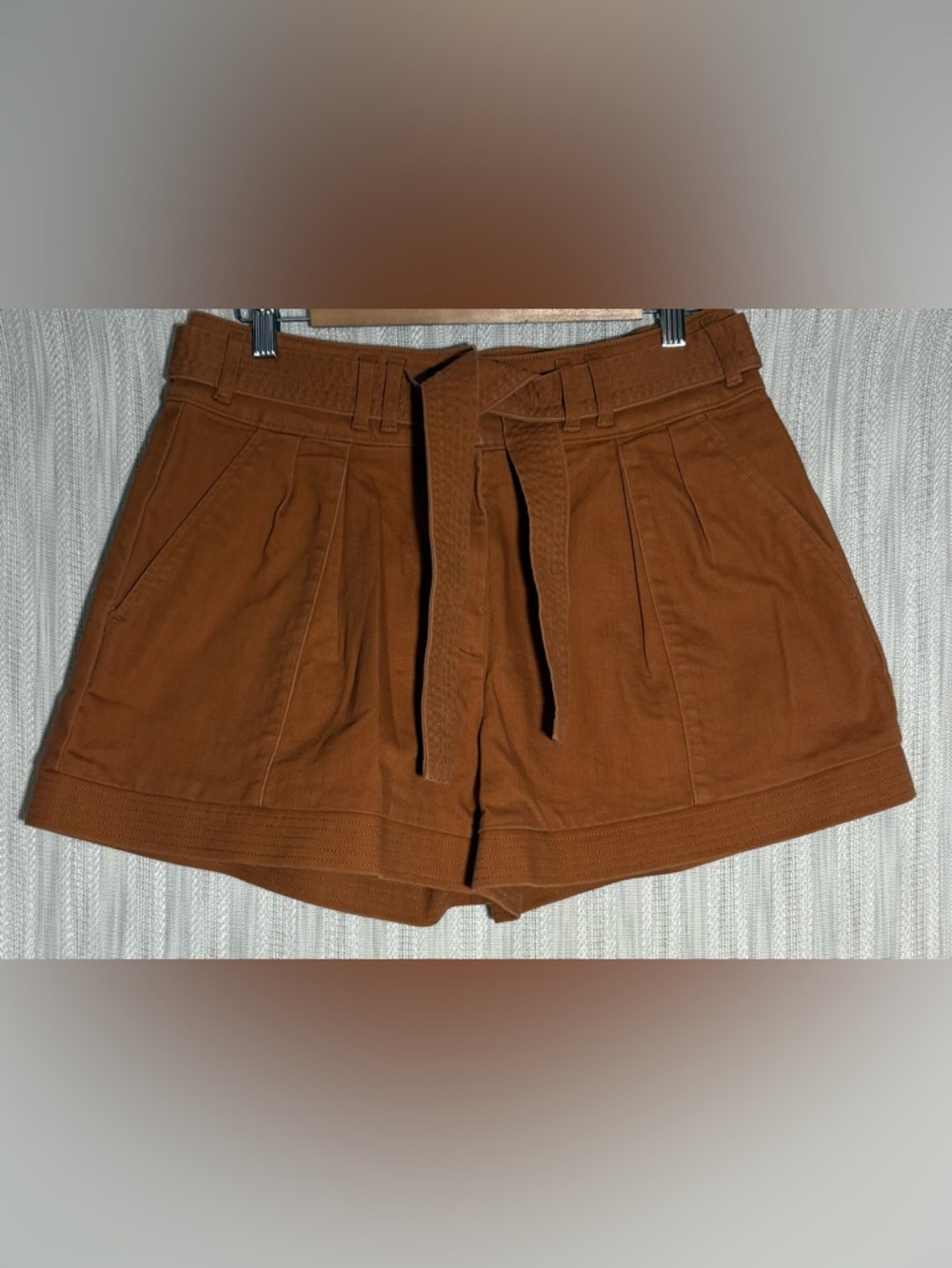 Ryegrass High-Waist Tie-Belt Women’s Shorts — Brown